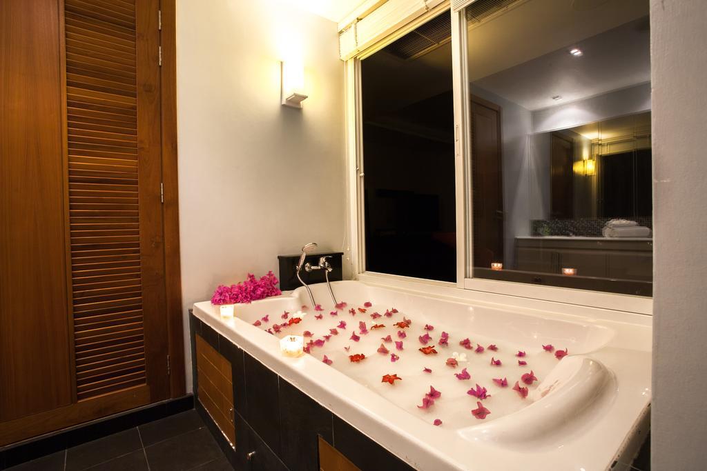 Kyerra Villa By Lofty Kamala Beach Eksteriør billede